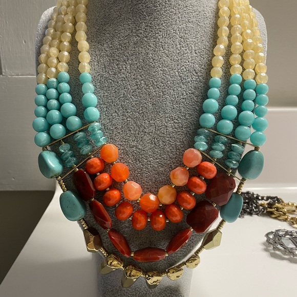 Anthropologie Jewelry - Anthro statement necklace.